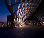 经由多年生长，，，，，，公司现有一支专业团队