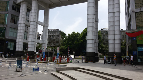 华中师范大学300KVA？？榛疷PS